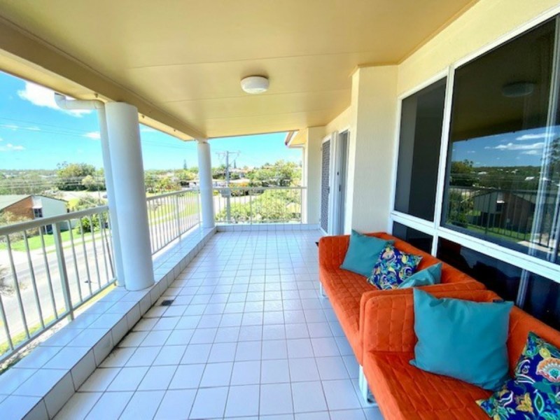 4/4 Pittsbay Crescent, Boyne Island QLD 4680