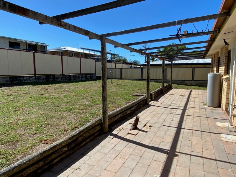 12 Pleasant Avenue, Tannum Sands QLD 4680