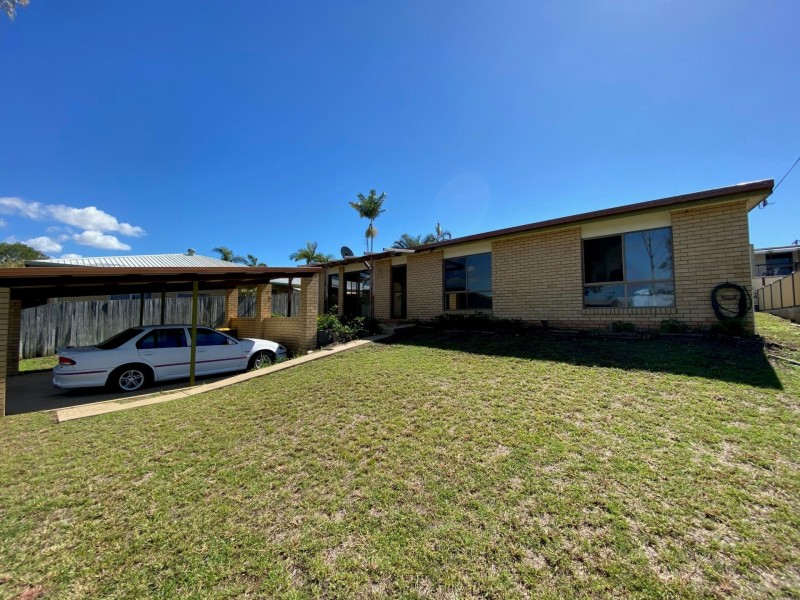 12 Pleasant Avenue, Tannum Sands QLD 4680