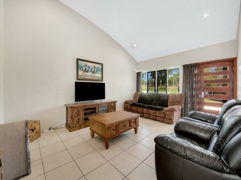 1/14 Driftwood Street, Tannum Sands QLD 4680