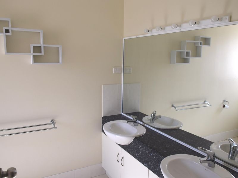 39 EDWARD STREET, Boyne Island QLD 4680