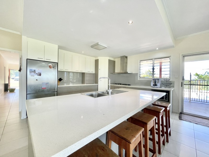 726 Reedbed Road, Bororen QLD 4678