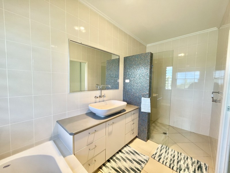 726 Reedbed Road, Bororen QLD 4678