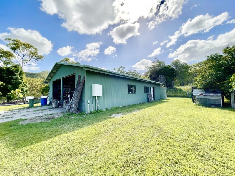 726 Reedbed Road, Bororen QLD 4678