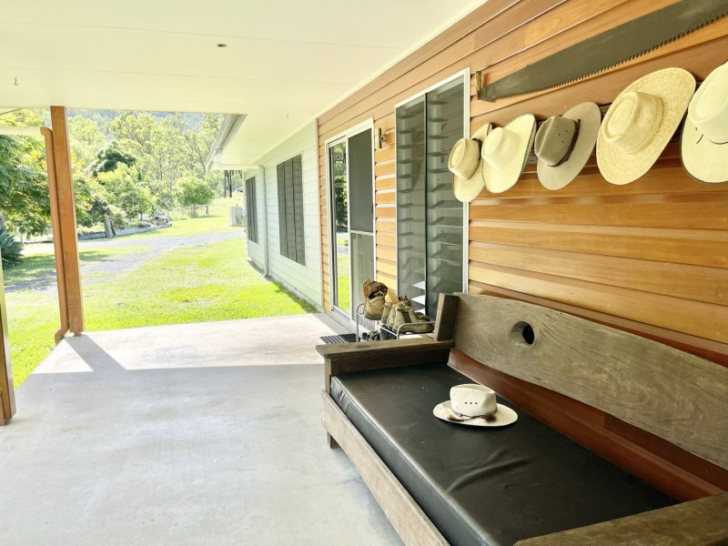726 Reedbed Road, Bororen QLD 4678