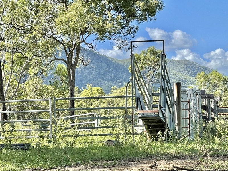 726 Reedbed Road, Bororen QLD 4678