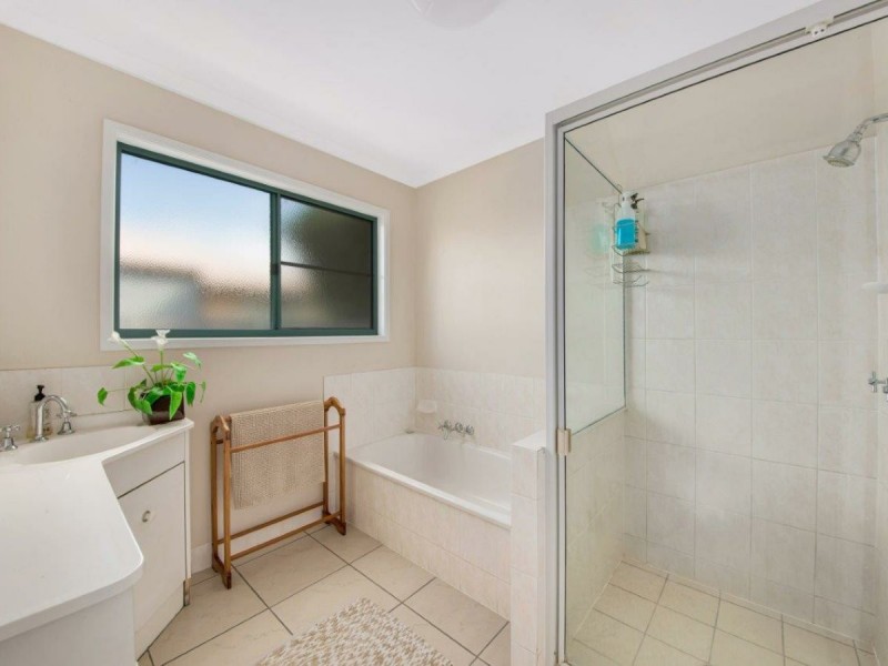 53 Witney Street, Telina QLD 4680