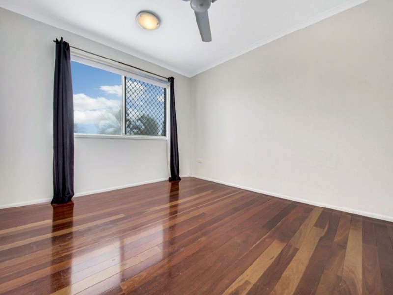 29 Salgado Street, Boyne Island QLD 4680