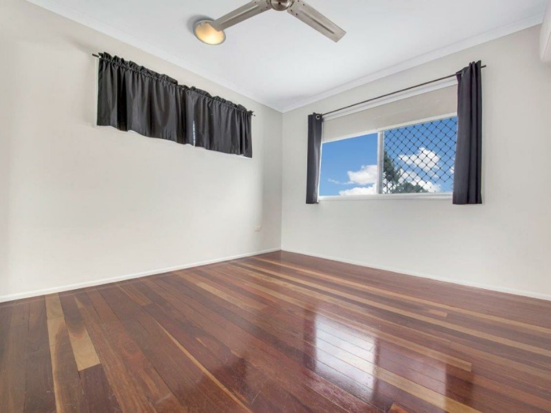 29 Salgado Street, Boyne Island QLD 4680