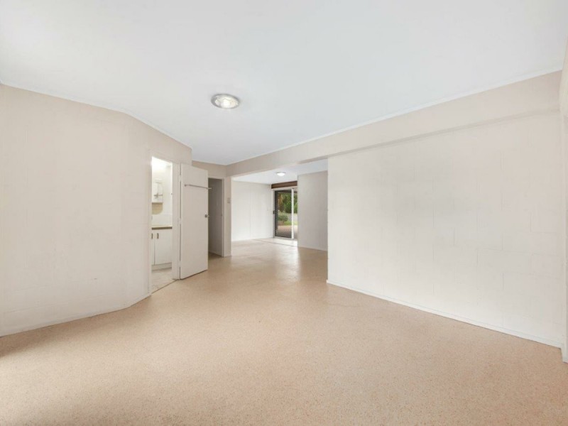 29 Salgado Street, Boyne Island QLD 4680