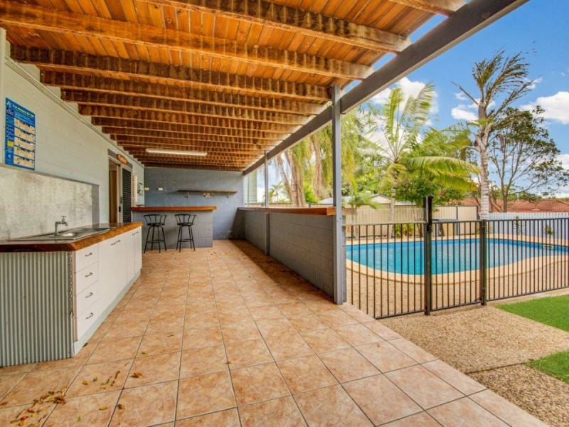 29 Salgado Street, Boyne Island QLD 4680