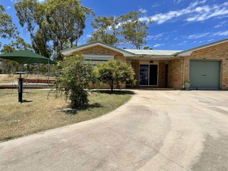 1/8 EUGENIA STREET, Boyne Island QLD 4680