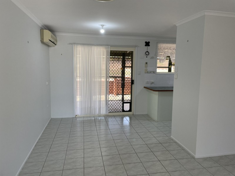 1/8 EUGENIA STREET, Boyne Island QLD 4680