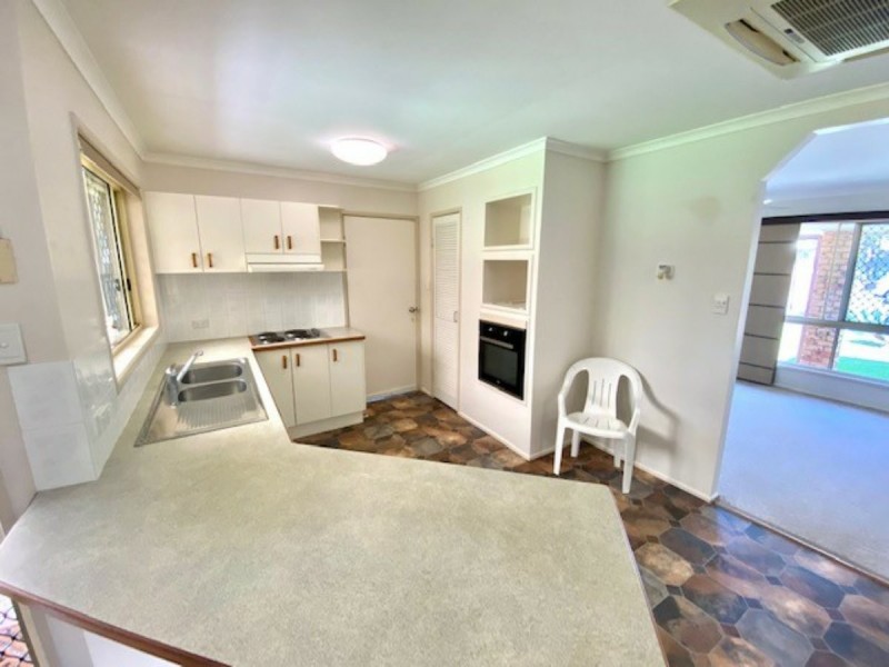 34 Curtis Avenue, Boyne Island QLD 4680