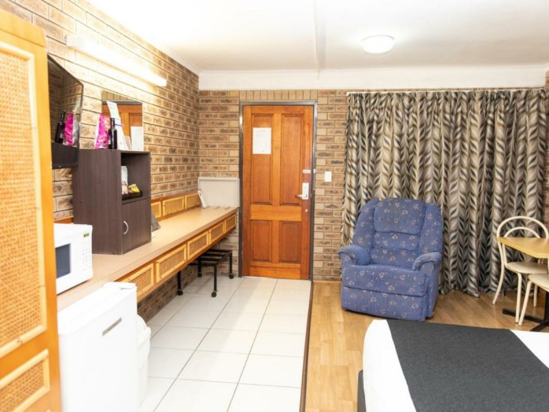 16 Roe Street, Miriam Vale QLD 4677