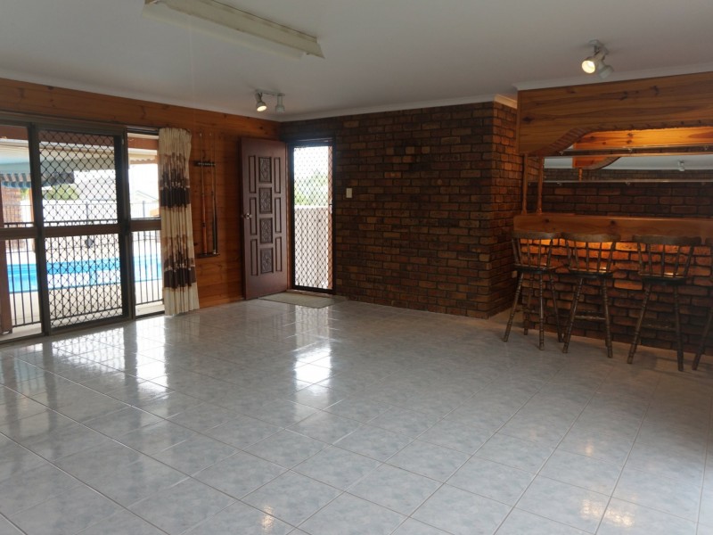 48 Booth Avenue, Tannum Sands QLD 4680