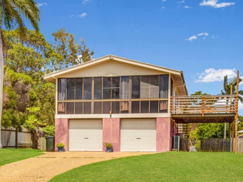 8 Amaroo Street, Boyne Island QLD 4680
