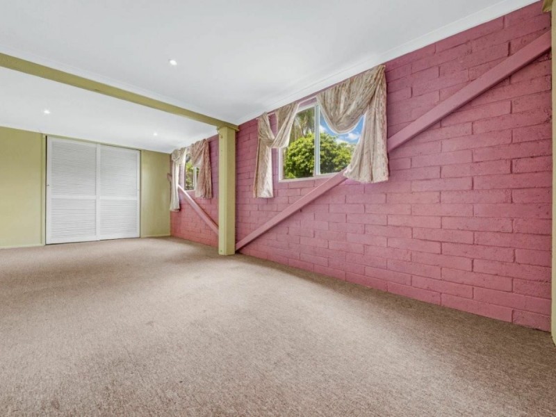 8 Amaroo Street, Boyne Island QLD 4680