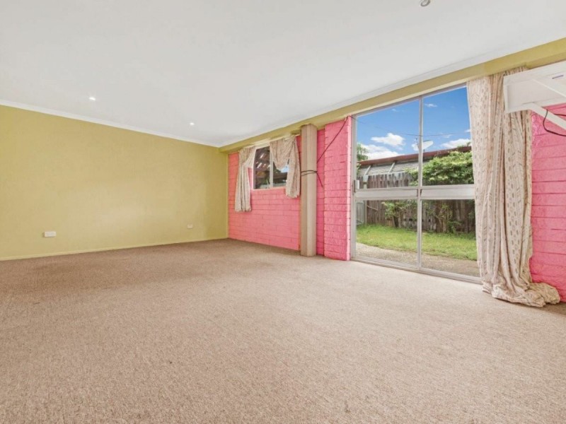 8 Amaroo Street, Boyne Island QLD 4680