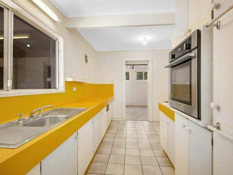 3 Sayre Crescent, Boyne Island QLD 4680