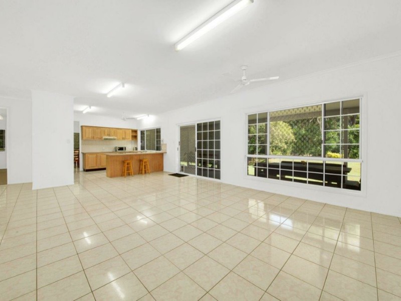42 Silverton Drive, Tannum Sands QLD 4680