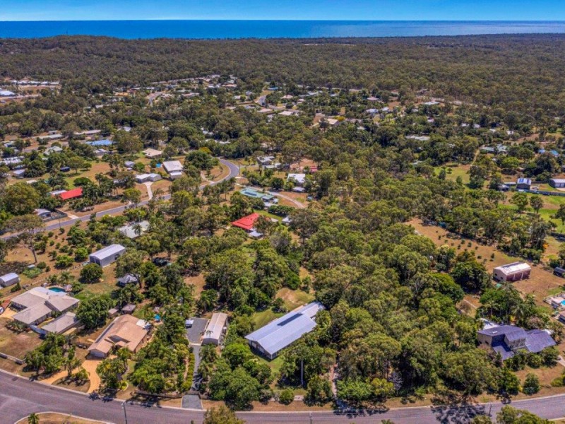 42 Silverton Drive, Tannum Sands QLD 4680