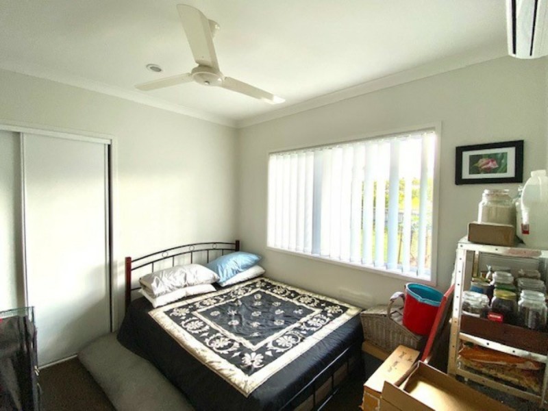 2 Barambah Parade, Boyne Island QLD 4680