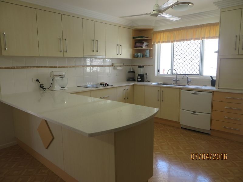 9 KARUMBA COURT, Tannum Sands QLD 4680