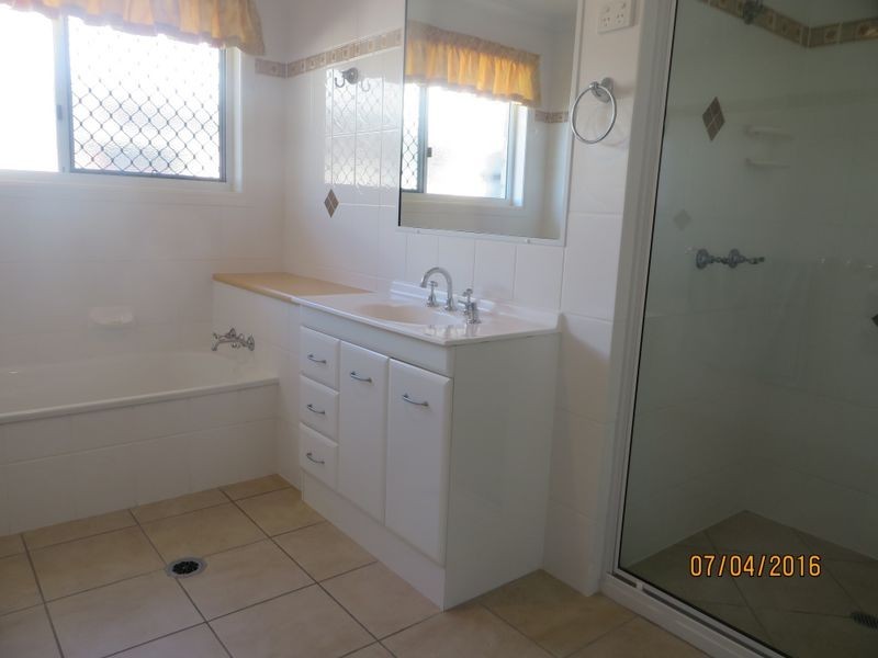 9 KARUMBA COURT, Tannum Sands QLD 4680