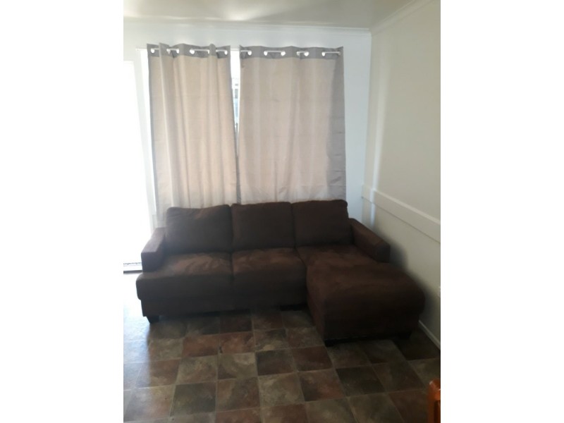 17 Malpas Street, Boyne Island QLD 4680