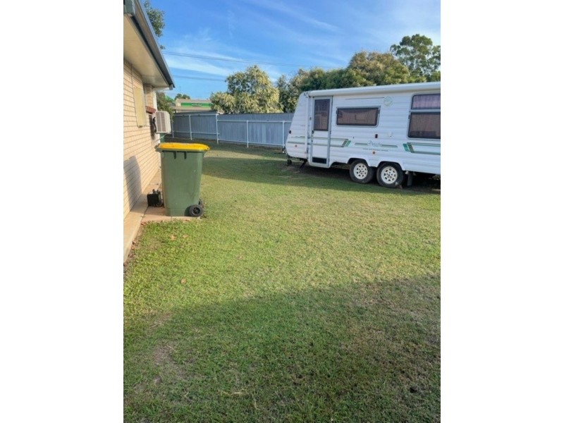 17 Malpas Street, Boyne Island QLD 4680