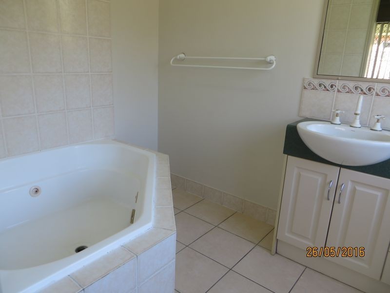 4 DUNN STREET, Tannum Sands QLD 4680