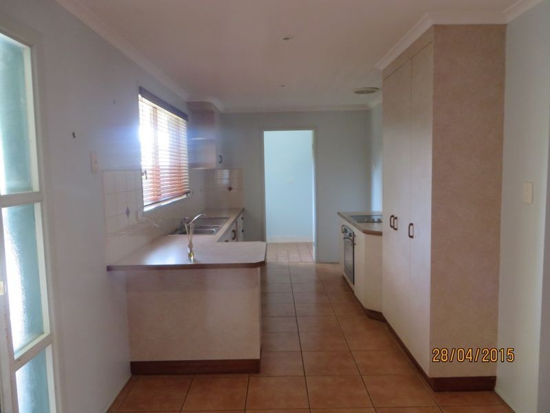 26 LOMANDRA STREET, Boyne Island QLD 4680