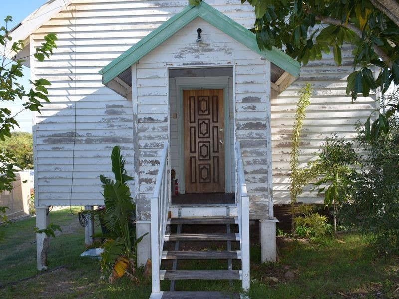 5 ZEPHYR STREET, Tannum Sands QLD 4680