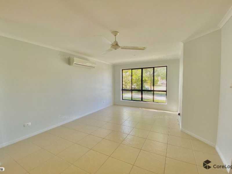 1/12 Golf View Drive, Boyne Island QLD 4680