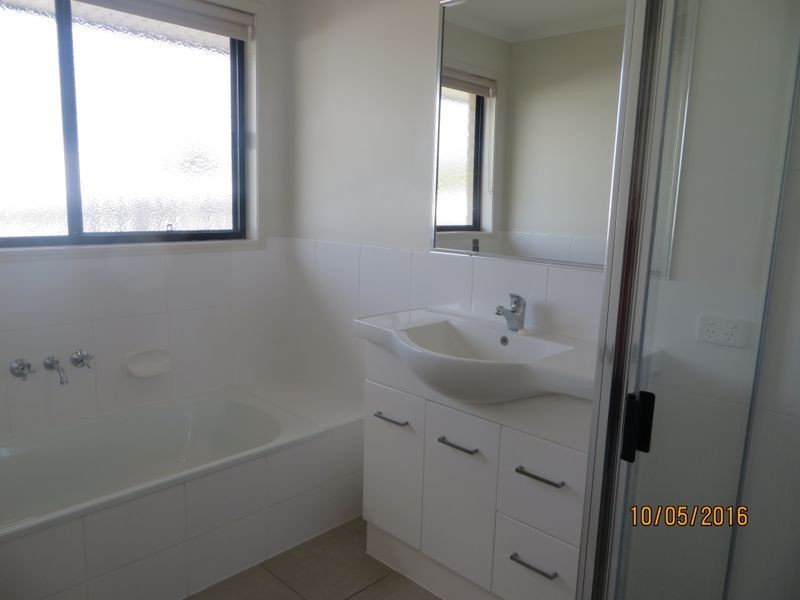 22 SURITA COURT, Boyne Island QLD 4680