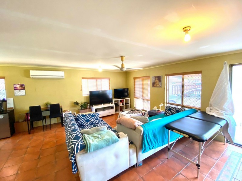 3 Alexander, Boyne Island QLD 4680