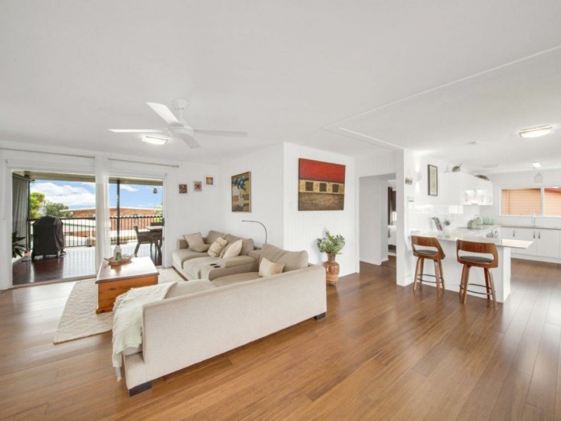 26 Booth Avenue, Tannum Sands QLD 4680