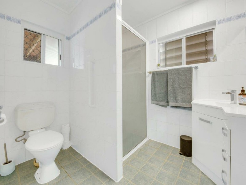 26 Booth Avenue, Tannum Sands QLD 4680