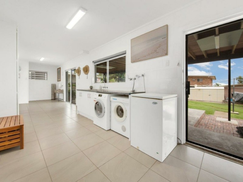 26 Booth Avenue, Tannum Sands QLD 4680