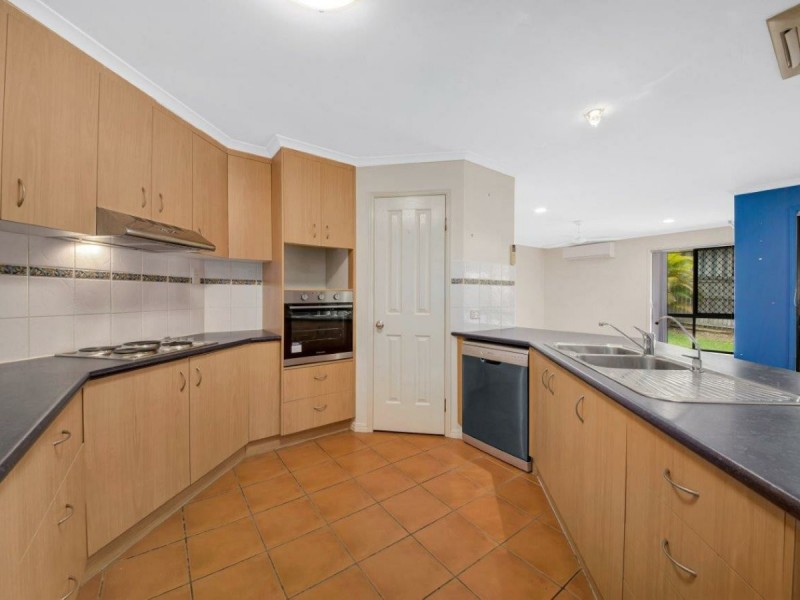 18 Douglas Street, Tannum Sands QLD 4680