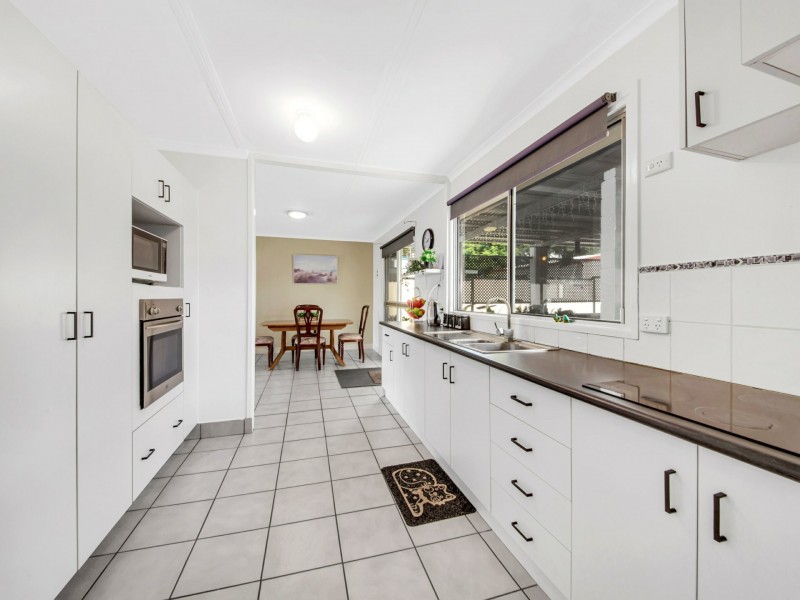 1 Lilly Street, Boyne Island QLD 4680
