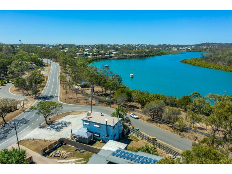 52 Malpas Street, Boyne Island QLD 4680