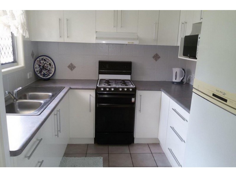 3 LATROBE STREET, Tannum Sands QLD 4680