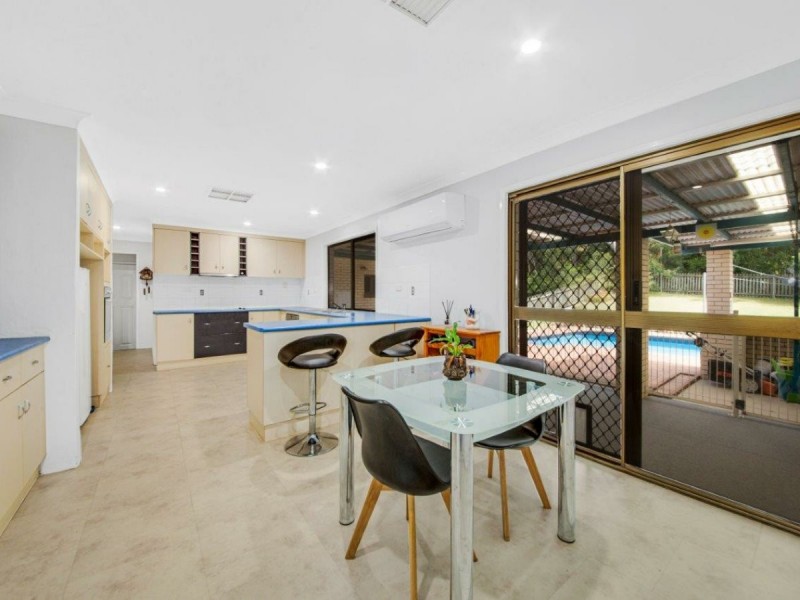 32 Helen Crescent, Wurdong Heights QLD 4680