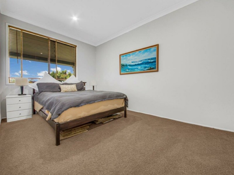 32 Helen Crescent, Wurdong Heights QLD 4680