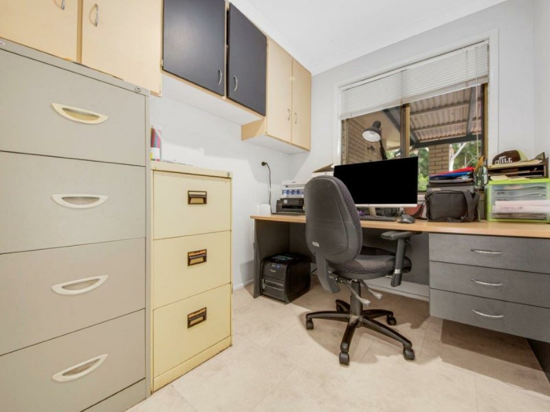 32 Helen Crescent, Wurdong Heights QLD 4680
