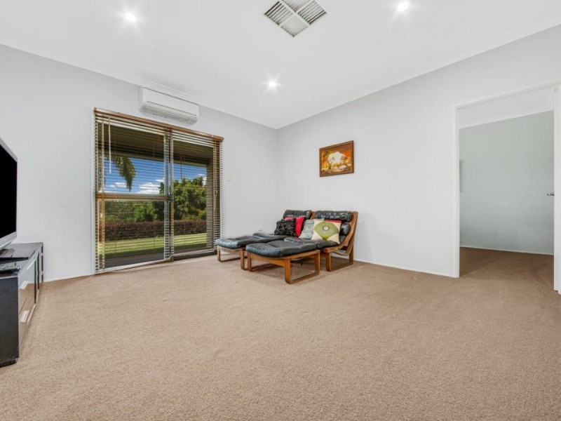 32 Helen Crescent, Wurdong Heights QLD 4680