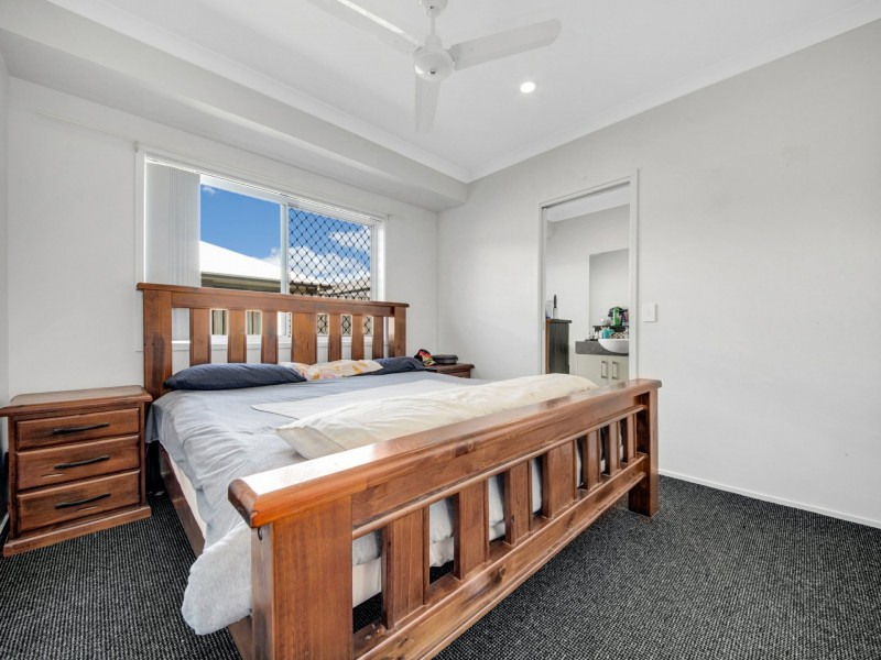 12 Koolivoo Parade, Boyne Island QLD 4680