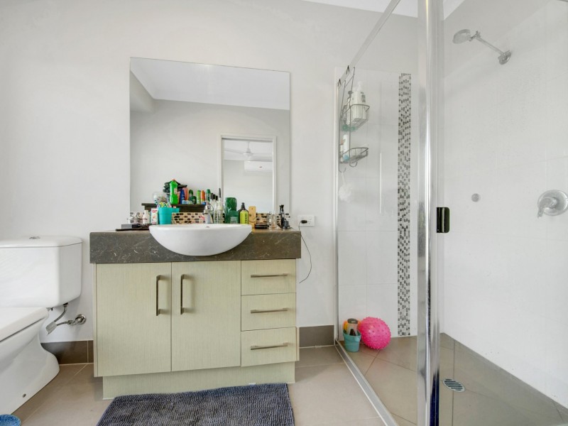 12 Koolivoo Parade, Boyne Island QLD 4680